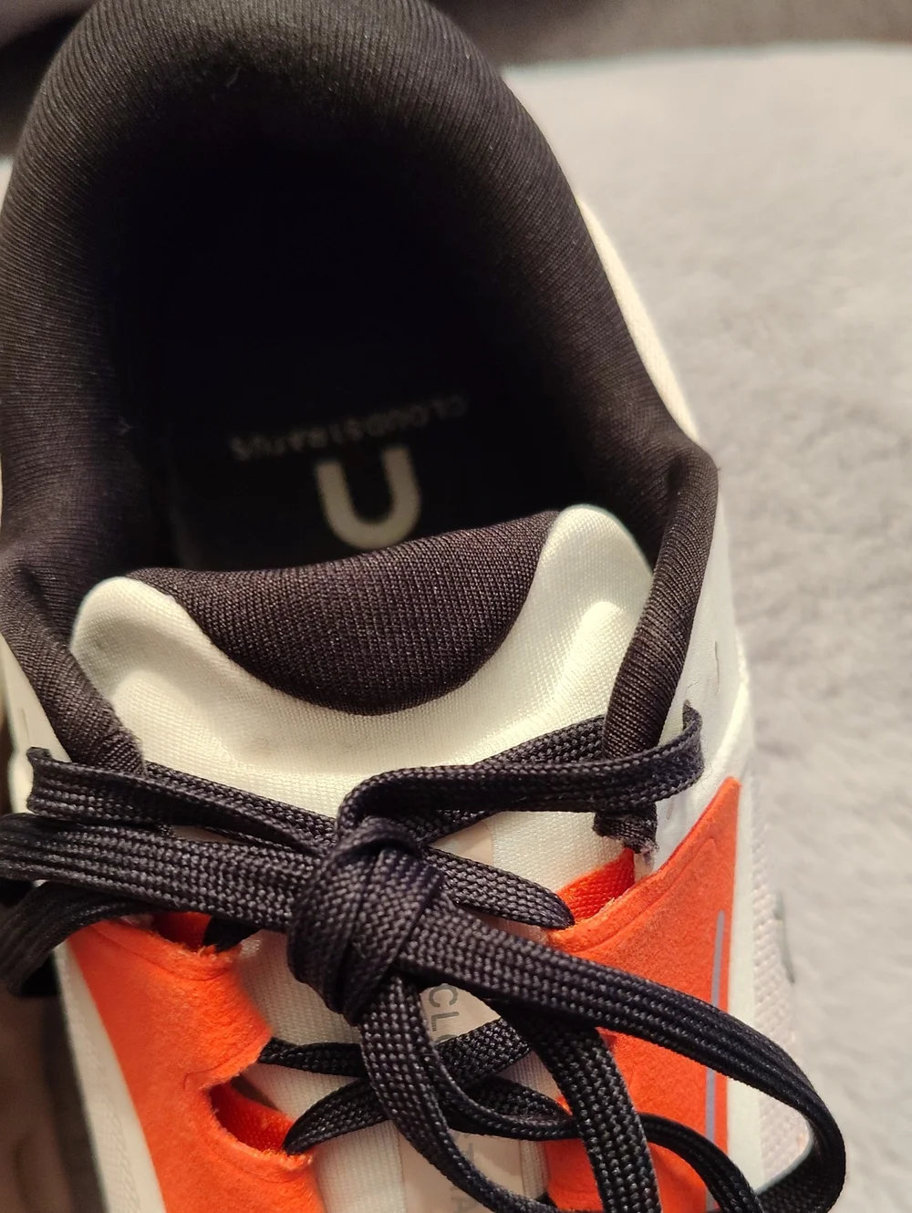 On Cloud Woman Shoes  White and Orange Athletic Youth Comfort Running Shoes